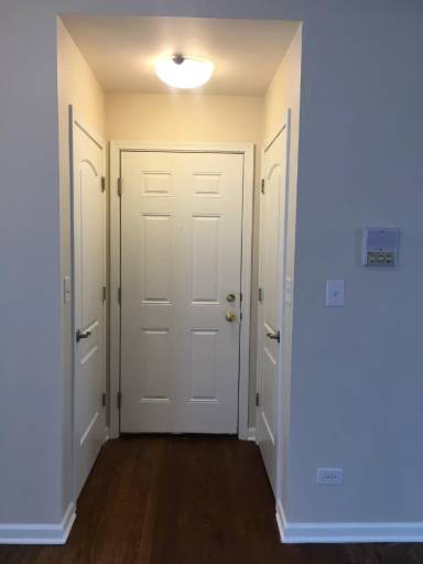 Main picture of 2631 E 74th St