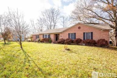 Main picture of 11073 Labelle Ave