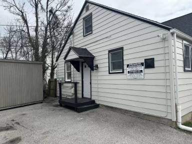 Main picture of 2 Oakway Rd