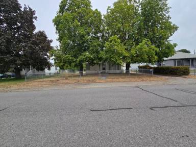 Main picture of 1306 N Farr Rd