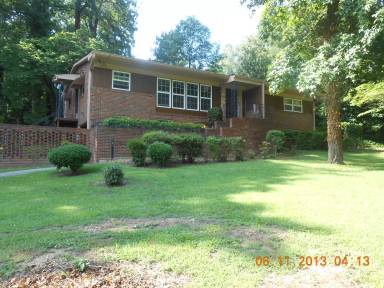 Main picture of 2737 Engle Rd NW