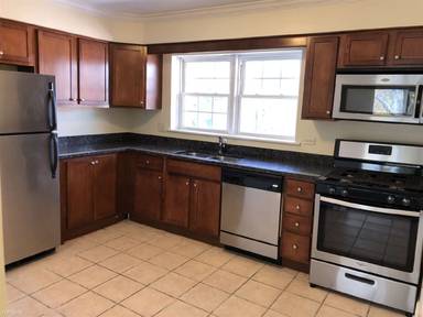 Main picture of 3400 Maple Ave