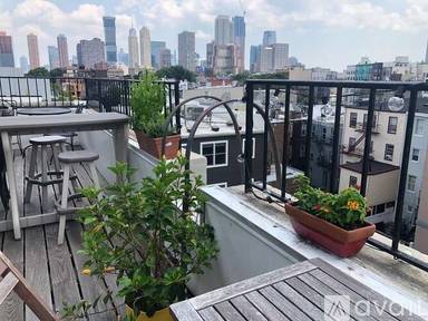 Main picture of 343 4th St