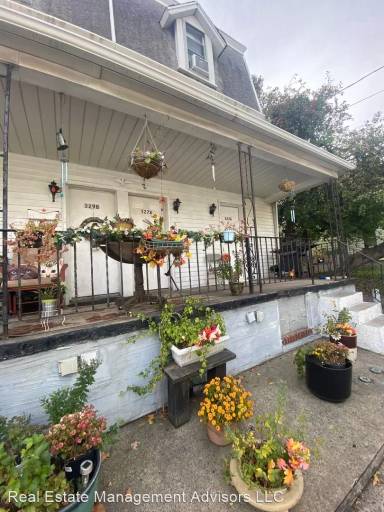 Main picture of 329 Fairview Rd