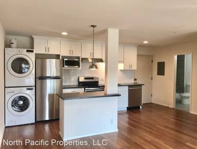 Main picture of 822 100th Ave NE