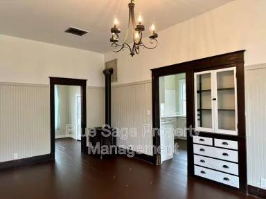 Main picture of 1226 Tremont St