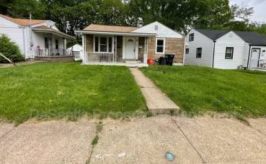 Main picture of 141 Carroll St