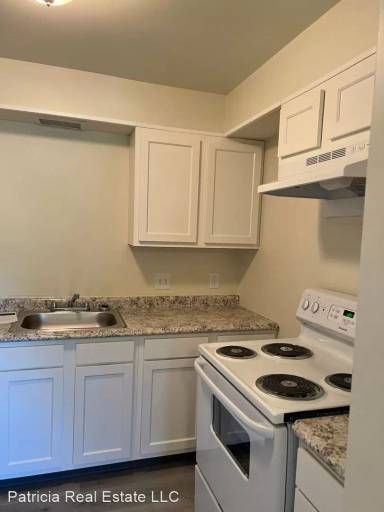 Main picture of Vista Garden Apartments & Townhomes