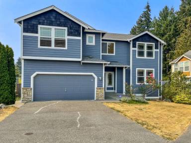 Main picture of 2517 Blaine Ave NE