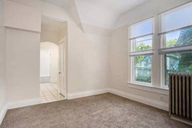 Main picture of 1309 S 32nd St