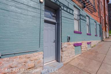 Main picture of 1801 Lang St