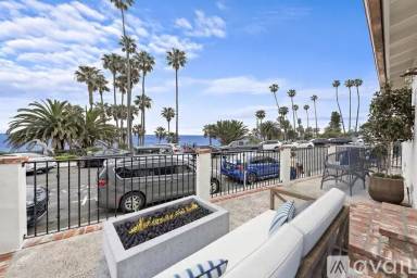 Main picture of 350 Cliff Dr