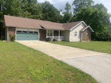 Main picture of 20784 Lynwood Rd