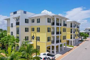 Main picture of 225 S Latitude Cir