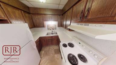Main picture of 104 6th St NE