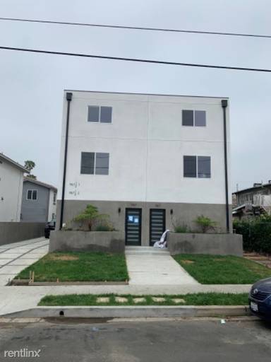 Main picture of 967 1/2 N Wilton Pl