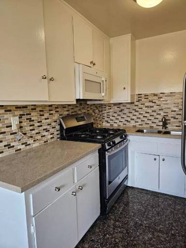 Main picture of 3701 Emerald St