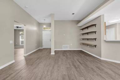 Main picture of 1477 Sturbridge Pl
