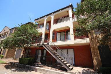 Main picture of Copperline at Village Oaks