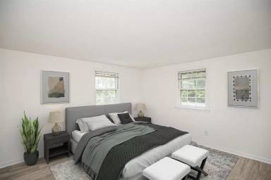 Main picture of 103 S Policy St