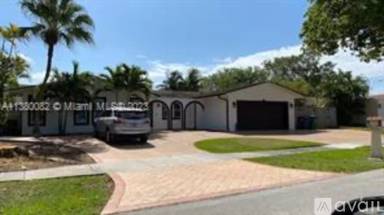 Main picture of 7131 SW 144th Pl