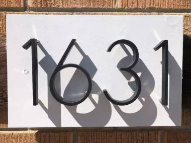 Main picture of 1631 Kimbark St