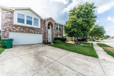 Main picture of 2905 Frontier Ln