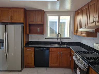 Main picture of 60 Alder St