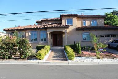 Main picture of 21900 Alcazar Ave