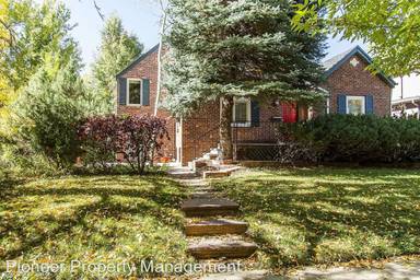 Main picture of 1085 S Race St