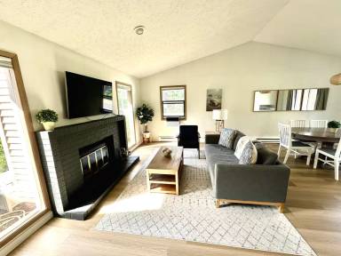 Main picture of 5509 S Crestline St