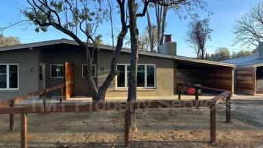 Main picture of 17259 Walnut Ave