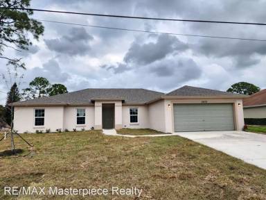 Main picture of 2073 SW Leafy Rd