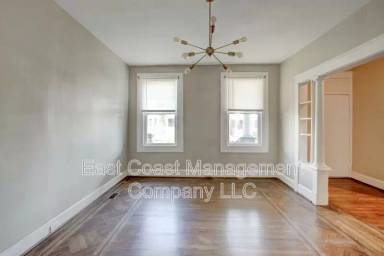 Main picture of 2515 Loyola Southway