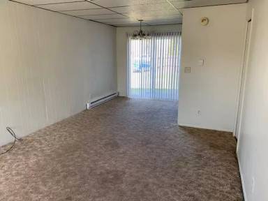 Main picture of 2016 Longyear Avenue