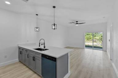 Main picture of 8249 Dimstead St