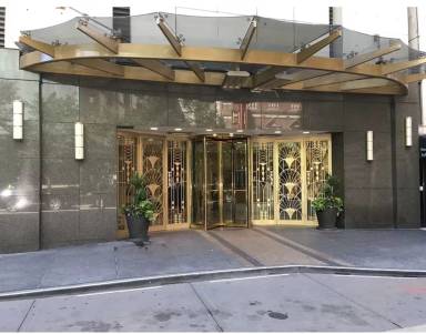 Main picture of 111 E Chestnut Condominium
