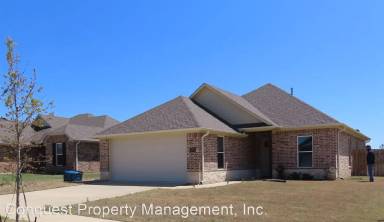 Main picture of 1700 Stephanie Dr