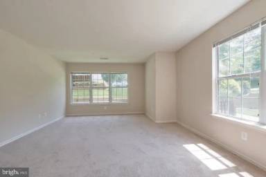 Main picture of 9902 Boysenberry Way