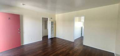 Main picture of 12809 Oak St