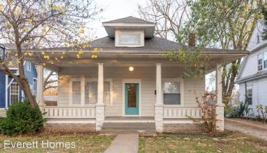 Main picture of 1342 N Summit Ave