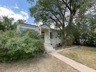 Main picture of 260 N 7th St