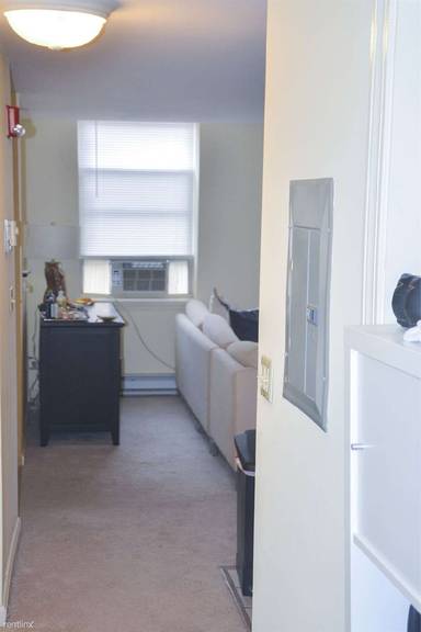 Main picture of 64 Queensberry St