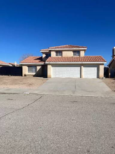 Main picture of 4020 Knox Ave