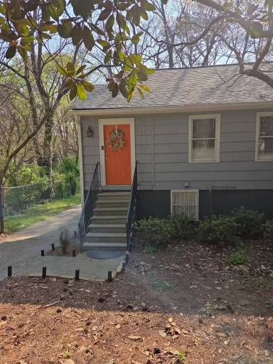 Main picture of 2126 Jernigan Dr SE