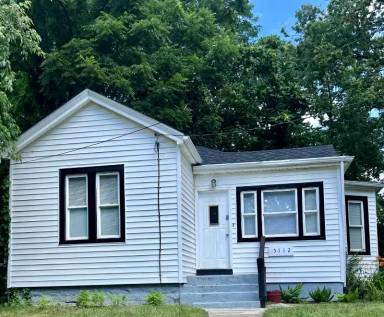 Main picture of 5112 Ravenna St