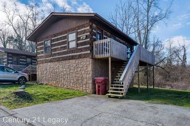 Main picture of 2822 W Walnut St