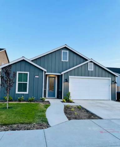 Main picture of 2365 Pepperdine St