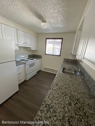 Main picture of 106 46th Ave SE