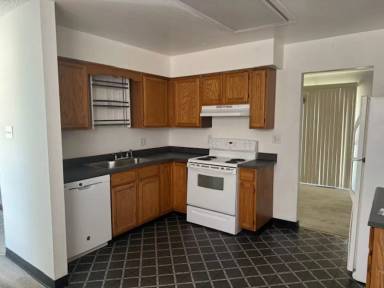 Main picture of 4 Endeavor Ln